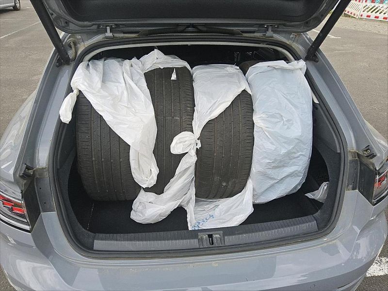 Volkswagen Arteon Shooting Brake 2,0 TDI IQ-LIGHT - fotka 8 z 10