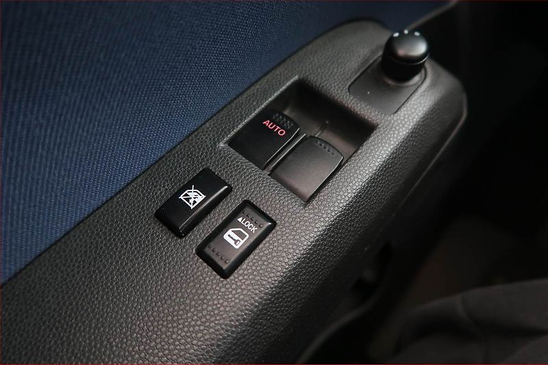 Suzuki Splash (2010) 1.2 16V, po STK, jezdí výborně - fotka 16 z 16