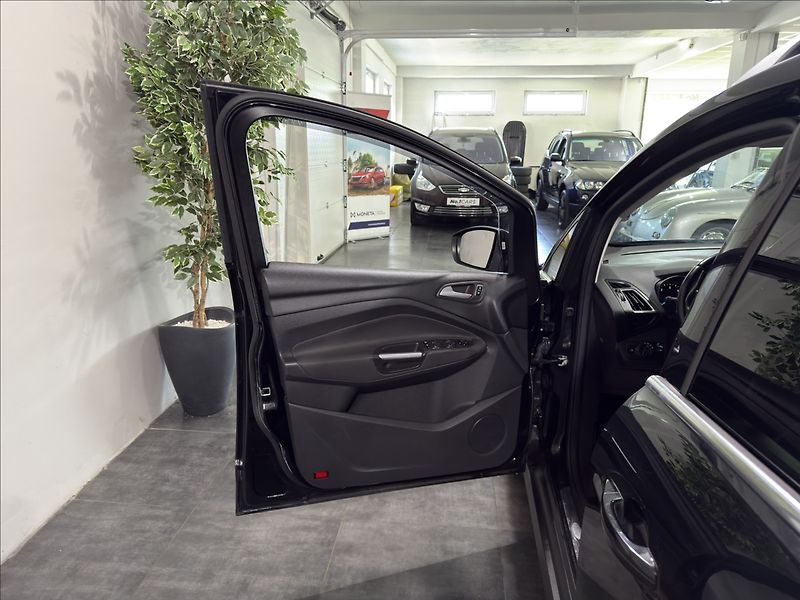 Ford Grand C-MAX 1,5   TDCI TITAN AT KAMERA FUL - fotka 6 z 39