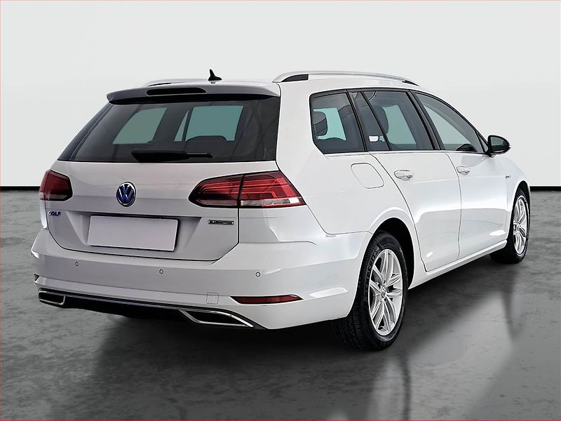 Volkswagen Golf (2019) Highline 1.5 TSI, Tempomat - fotka 5 z 18