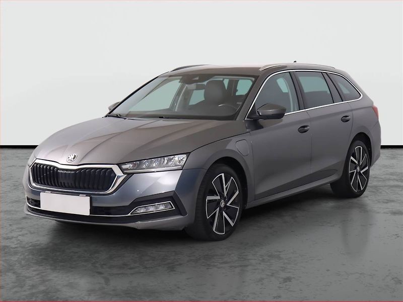 Škoda Octavia (2022) 1.4 TSI iV - fotka 2 z 23