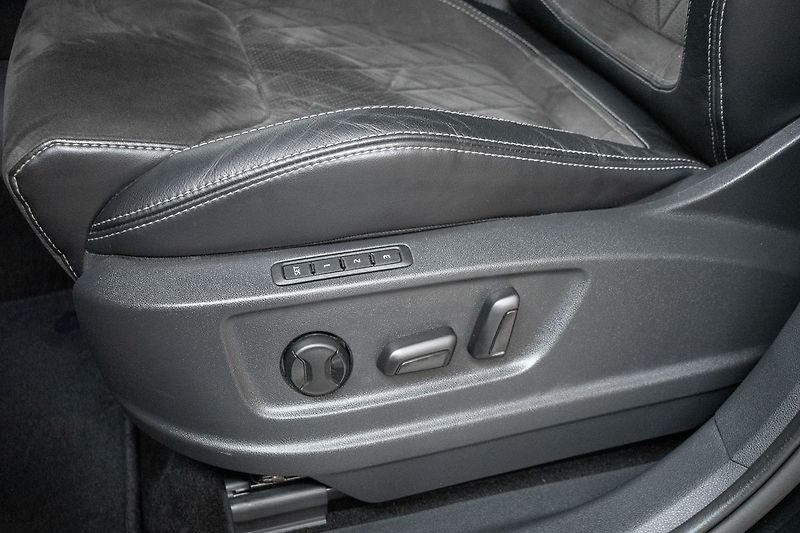 Škoda Kodiaq 2.0TDI Sportline4x4*DSG*ČR*DPH - fotka 12 z 47