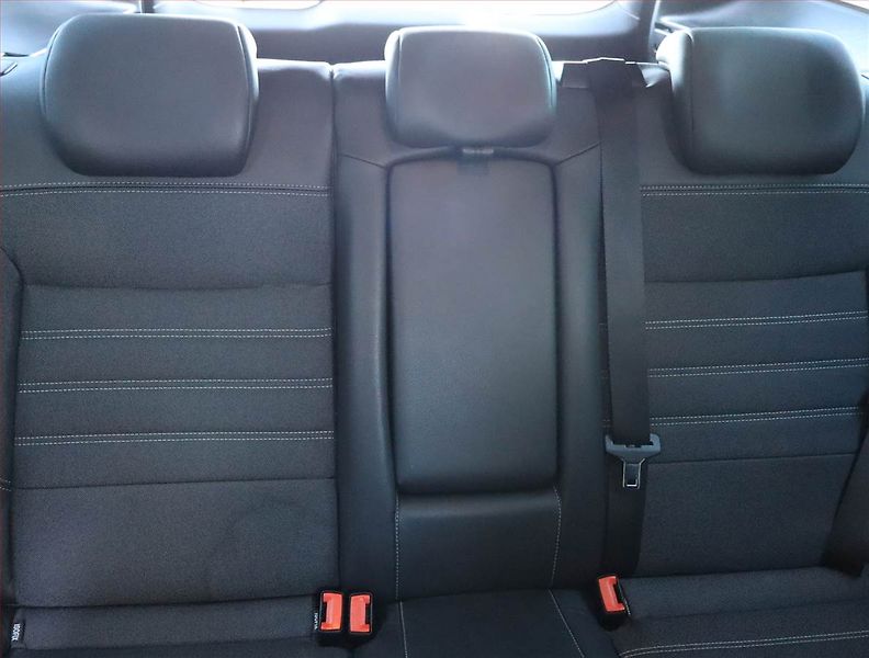 Ford Mondeo (2011) 2.2 TDCi, Automat, Serv.kniha - fotka 10 z 17
