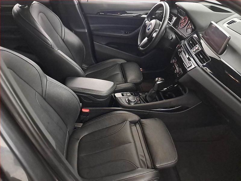 BMW X1 (2016) M Sport xDrive25d, 4X4 - fotka 9 z 21