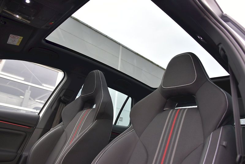 Škoda Kamiq (2025) Monte Carlo 1,0 TSI 85 kW 7° a - fotka 23 z 36