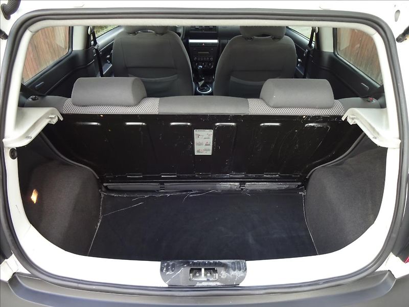 Volkswagen Fox 1,4 TDI 51kW - fotka 20 z 31