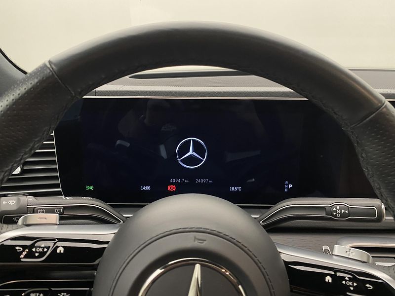 Mercedes-Benz GLS 450d 4MATIC AMG AUT CZ 1.maj. - fotka 25 z 79