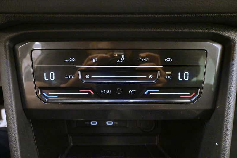 Volkswagen Tiguan 2,0 TDI 110kW DSG Life Záruka - fotka 21 z 31
