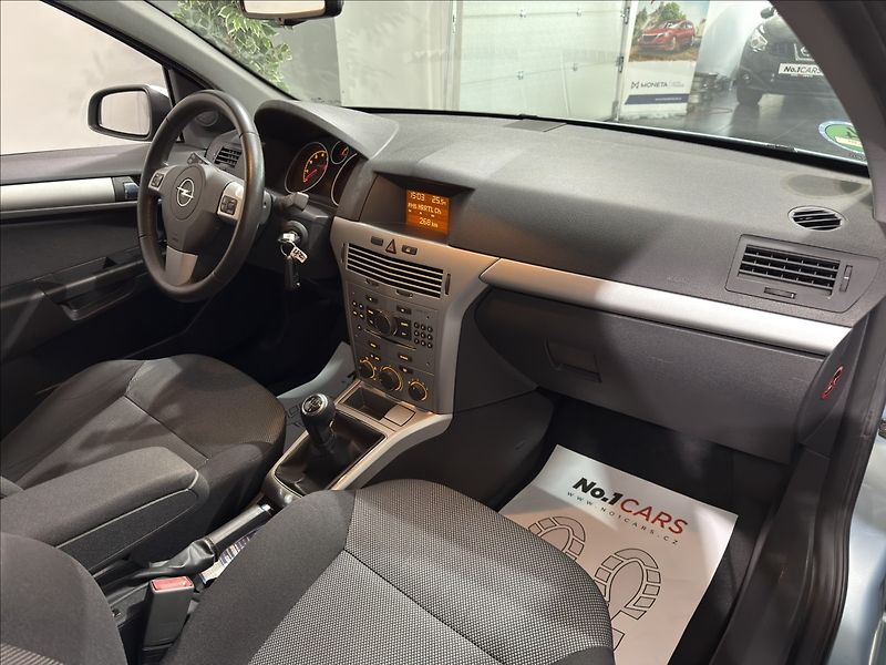 Opel Astra 1,6   i H KLIMATIZACE TEMPOMAT - fotka 17 z 36