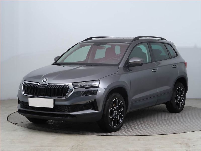 Škoda Karoq (2022) Style 1.5 TSI - fotka 2 z 15