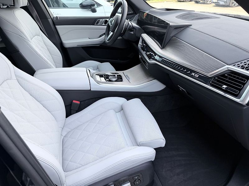 BMW X5 40d xDrive, M-Pro, TZ, NT - fotka 13 z 20