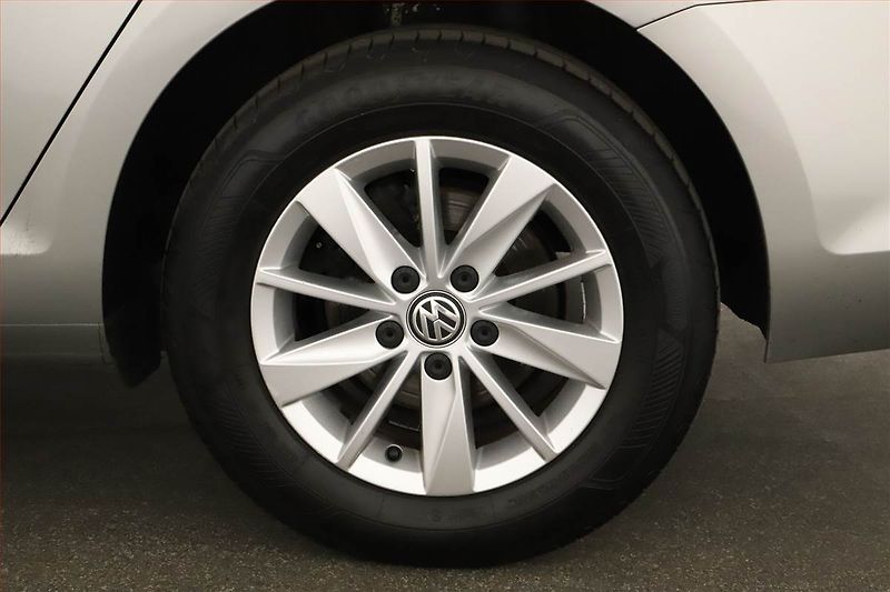 Volkswagen Golf (2016) 1.2 TSI, Serv.kniha, Tempomat - fotka 11 z 12