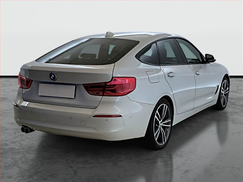 BMW Řada 3 (2019) 320d xDrive GT, 4X4, Automat - fotka 5 z 17