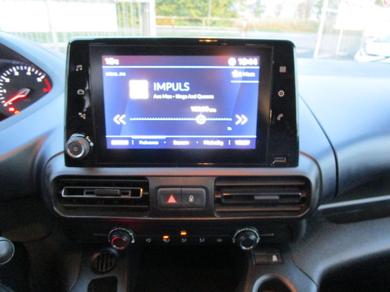 Peugeot Rifter 1,5DCI-96KW-1.MAJITELKA - fotka 11 z 15