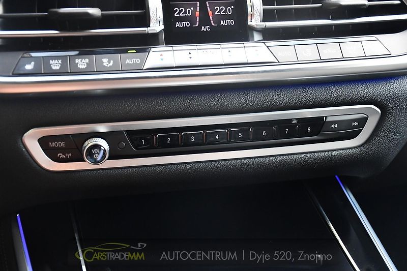 BMW X5 M50d xD M-SPORT HUD ČR 1M - fotka 38 z 67