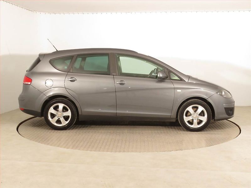 Seat Altea (2014) 1.6 TDI, Automat, Navi - fotka 6 z 16