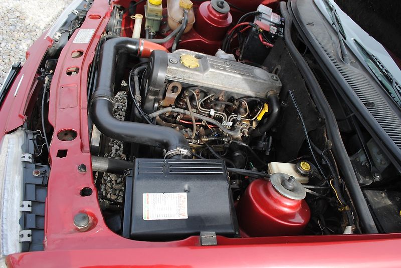 Ford Sierra 1,8 P100 - fotka 22 z 32