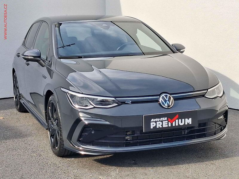 Volkswagen Golf (2023) 1.5 TSi, ČR, R-Line - fotografie inzerátu