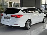 Ford Focus (2020) - náhled 7