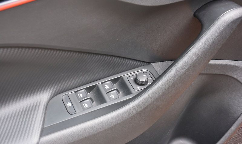 Škoda Kamiq (2024) 1.5 TSI 110 KW Monte Carlo - fotka 6 z 25