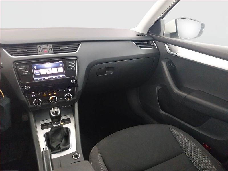Škoda Octavia (2017) Ambition Plus 1.6 TDI - fotka 8 z 18