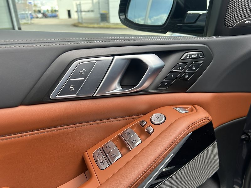 BMW X7 M50D Final Edition 1/100 - fotka 26 z 39