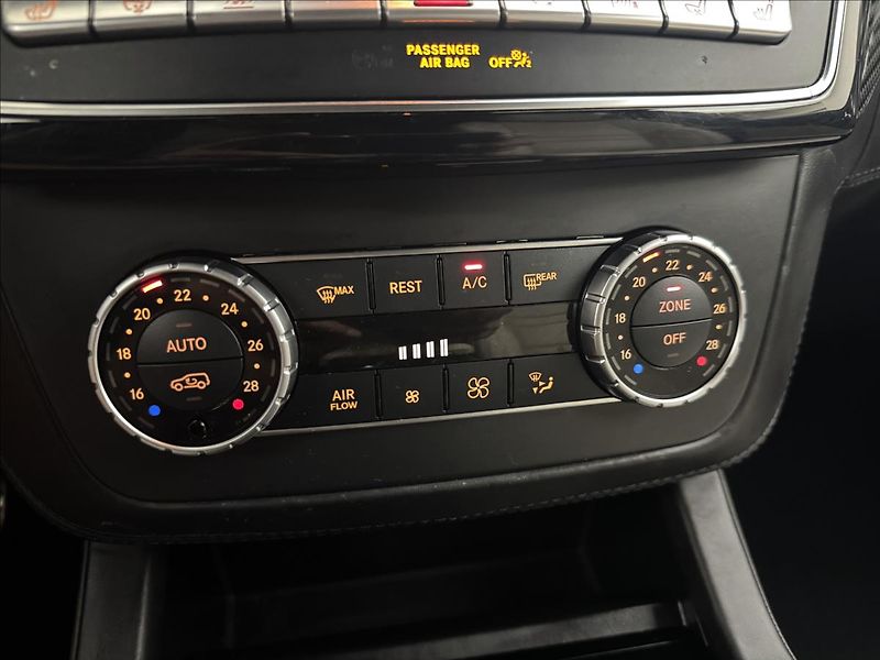 Mercedes-Benz GLS 5,5 63AMG DESIGNO NZTOP PANO - fotka 29 z 61