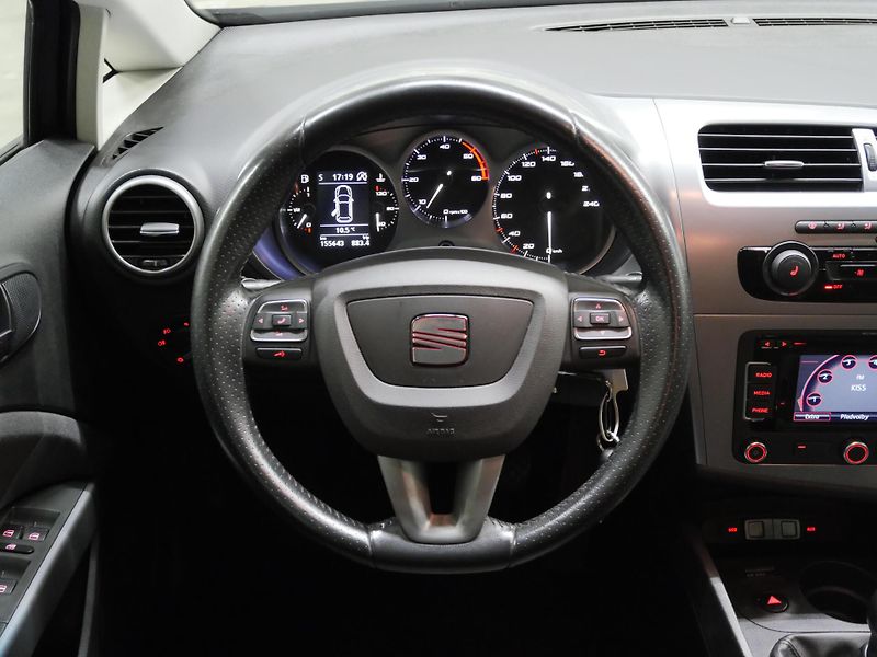 Seat Leon - fotka 13 z 25