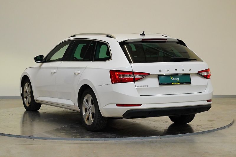 Škoda Superb - fotka 4 z 7