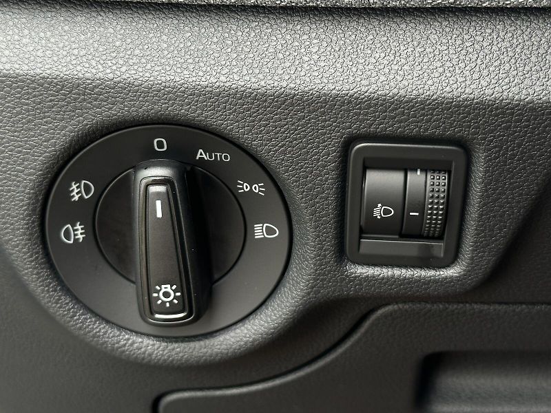 Škoda Kamiq 1.0TSi DSG 116PS KAMERA+PDC P/ - fotka 15 z 43