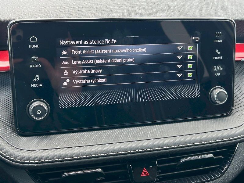 Škoda Fabia (2025) Monte Carlo 1.0 TSI 85 kW - fotka 22 z 32
