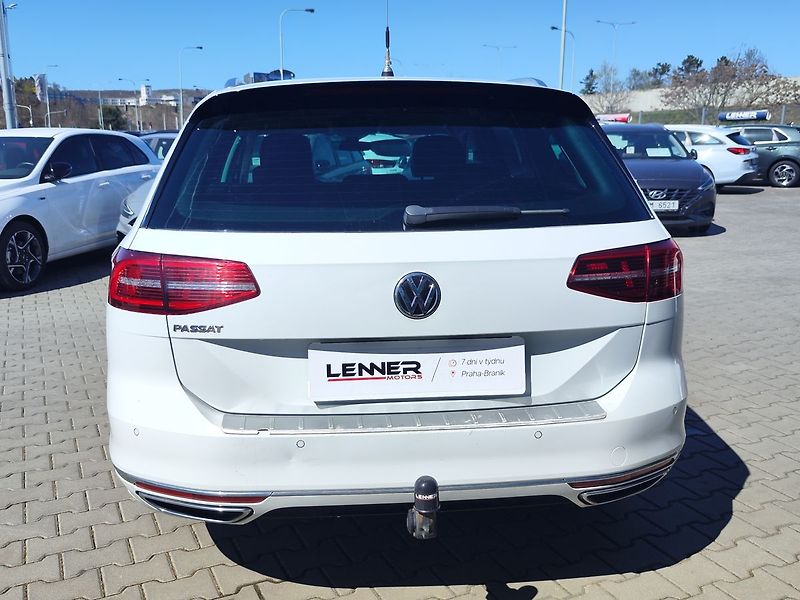 Volkswagen Passat 2.0 TDi/110kW Highline DSG ČR - fotka 6 z 37