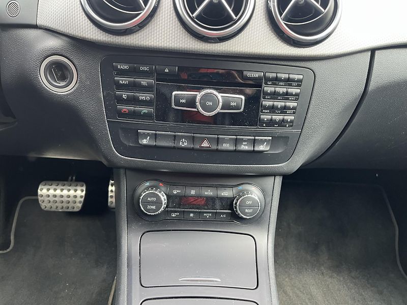 Mercedes-Benz Třídy B (2013) 2,0i 135 Kw 4X4 SPORT - fotka 14 z 18