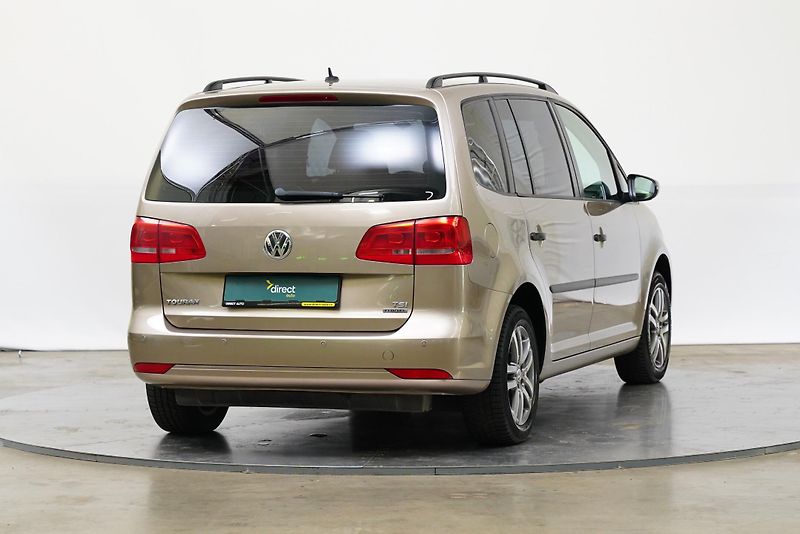 Volkswagen Touran - fotka 2 z 21