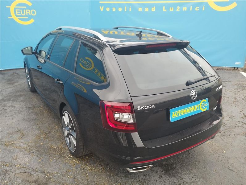 Škoda Octavia 2,0 TSi RS 169KW DSG  WEBASTO - fotka 6 z 20