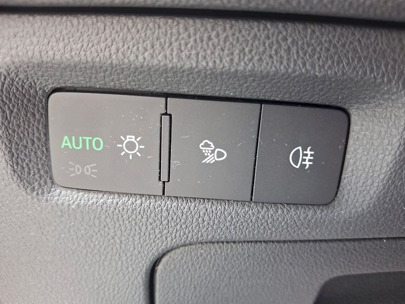 Škoda Octavia (2025) Combi Top Selection 1,5TSi 110 - fotka 30 z 33