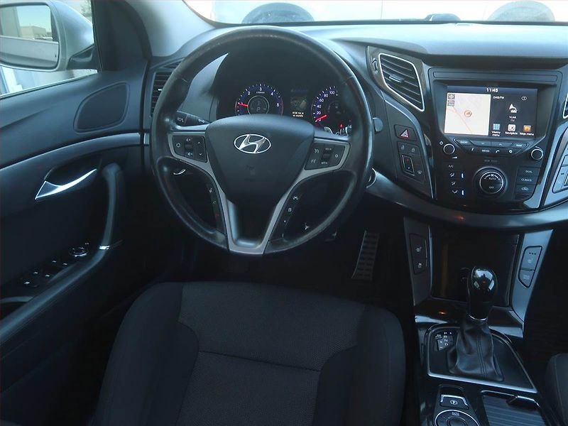 Hyundai i40 (2017) 1.7 CRDi, Automat, Serv.kniha - fotka 7 z 15