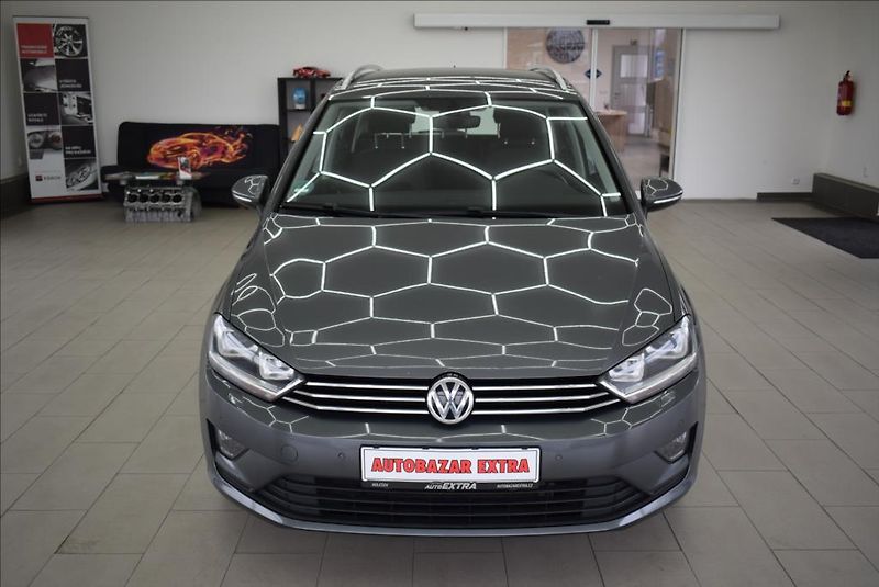Volkswagen Golf Sportsvan 1,4 TSi, 1.maj,NAVI,XEN,LED - fotka 2 z 36