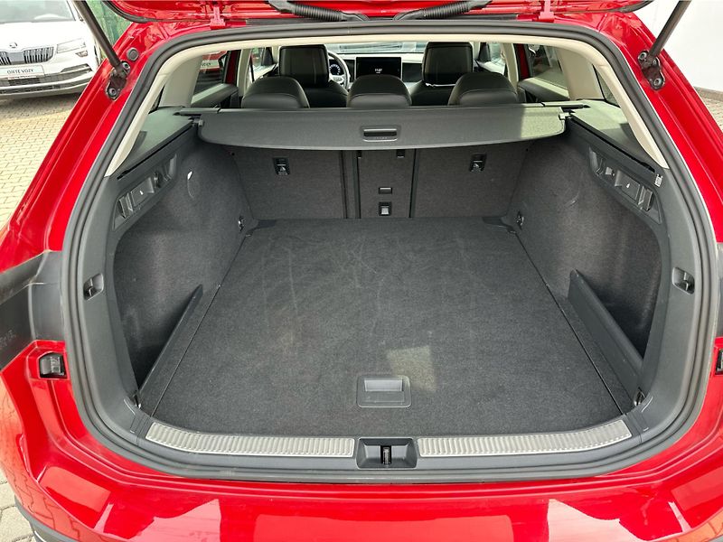 Volkswagen Passat Business 1.5 eTSI 110 kW DSG V - fotka 20 z 24