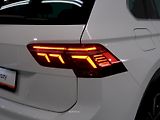 Volkswagen Tiguan (2023) R 2.0TSI 235kW DSG 4x4 - náhled 11