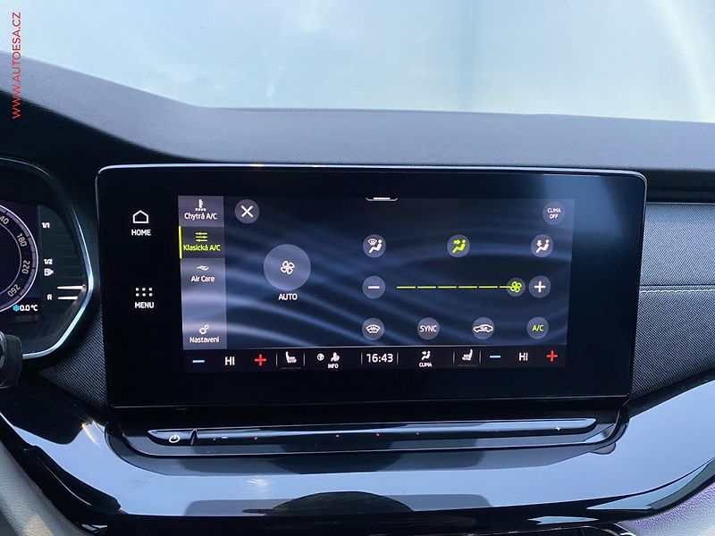 Škoda Octavia (2020) 2.0 TDi, ČR, Style, LED - fotka 21 z 21