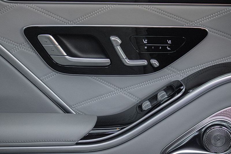 Mercedes-Benz Třídy S Maybach - fotka 70 z 82