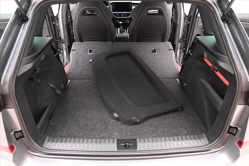 Škoda Kamiq 1,0 TSI 81 kW MONTE CARLO Záru - fotka 11 z 30