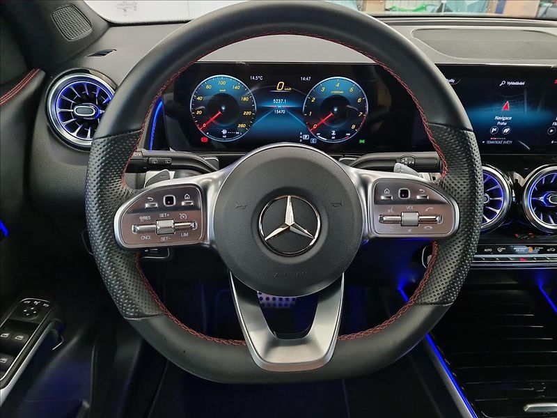 Mercedes-Benz GLB 200 4MATIC AMG Line - fotka 10 z 22