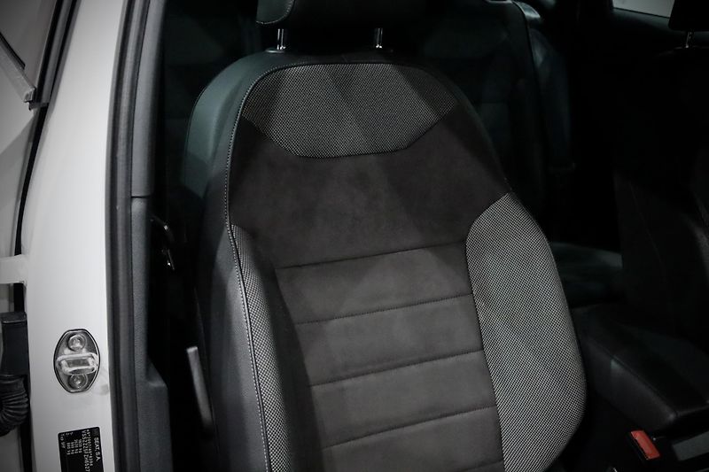 Seat Ateca 1.4 TSI 110 kW DSG Xcellence - fotka 17 z 50