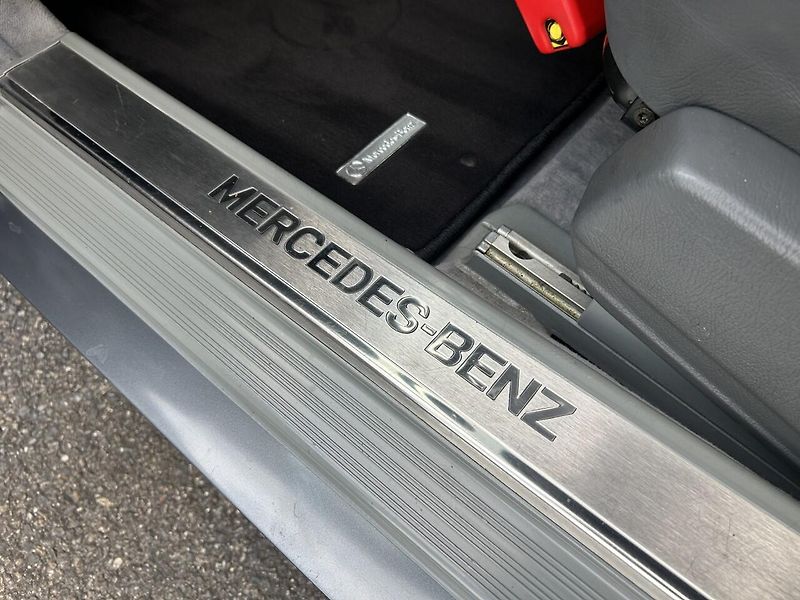 Mercedes-Benz Třídy S S 600 L V12 - fotka 25 z 34