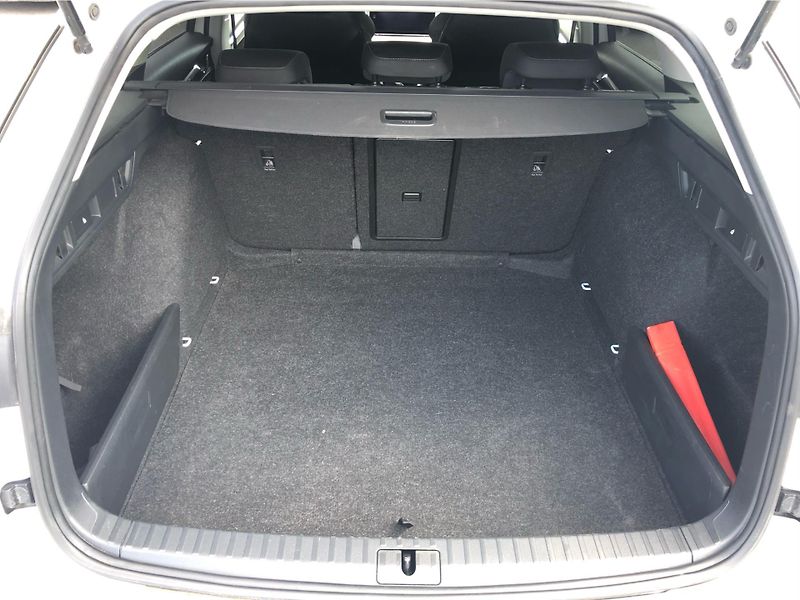 Škoda Octavia COMBI 2.0 TDi STYLE - fotka 13 z 30