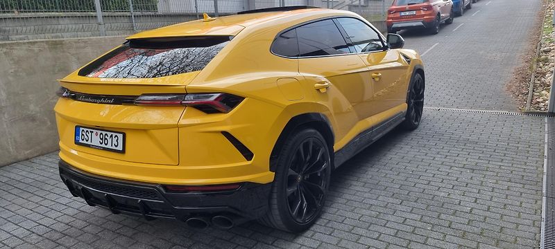 Lamborghini Urus (2020) CARBON-LCDs-BO-PANO-SOFT - fotka 5 z 14