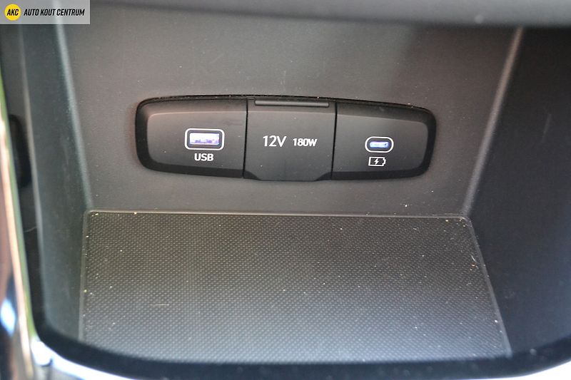 Hyundai i30 WG 1.5T-GDI 103KW DCT FAMILY N - fotka 26 z 41