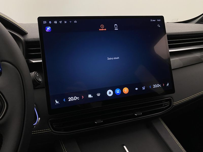 Lynk & Co 01 (2025) CORE PHEV AUT CZ 1.maj - fotka 44 z 96